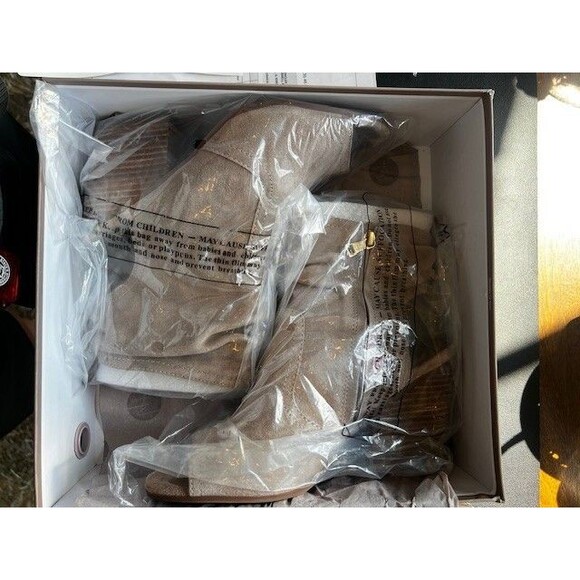 Latigo Arma Open Toe Suede Booties Taupe Block Heel Size 10 New In Box - Picture 11 of 13